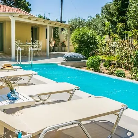 Villa Sleeps 5 Pool Air Con Wifi Argostoli (Kefalonia)