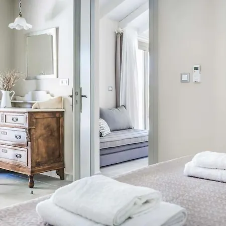 Sleeps 5 Pool Air Con Wifi